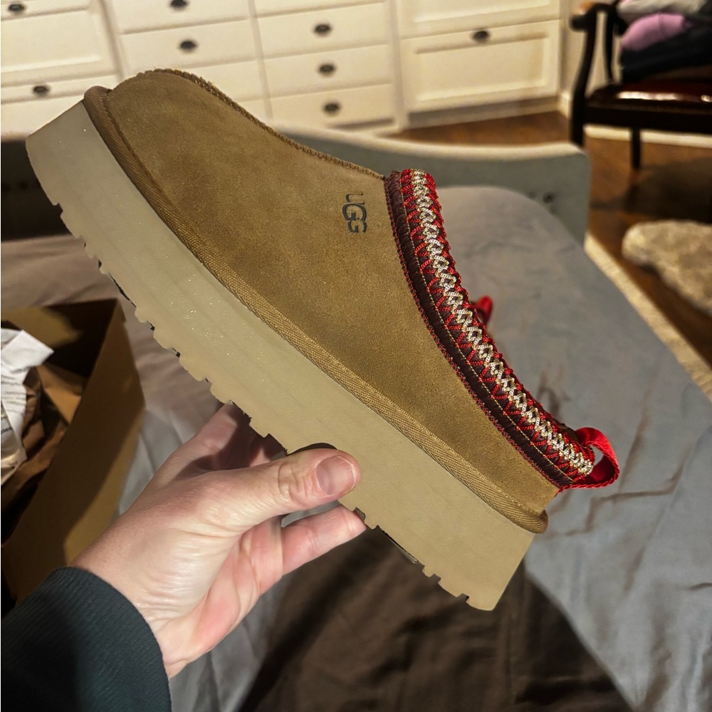 UGG Tasman Suede Platform Slippers